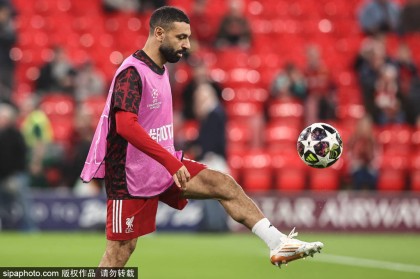 新老传承，利物浦双星闪耀：萨拉赫告别演出，17岁新星恩古莫哈惊艳亮相