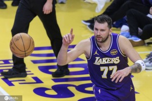 东契奇伤情初步评估非重伤 仍大概率缺战勇士