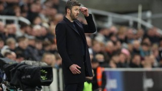 曼联还没想好：卡里克用战绩赢下信任票，但潜在竞争者实力不俗